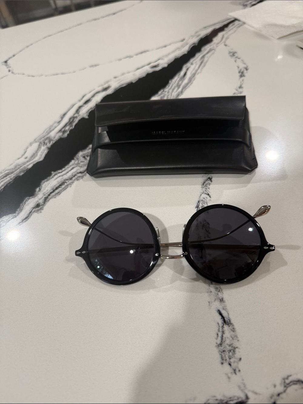 Isabel Marant Black Round Sunglasses with Silver Temples - Picture 4 of 6
